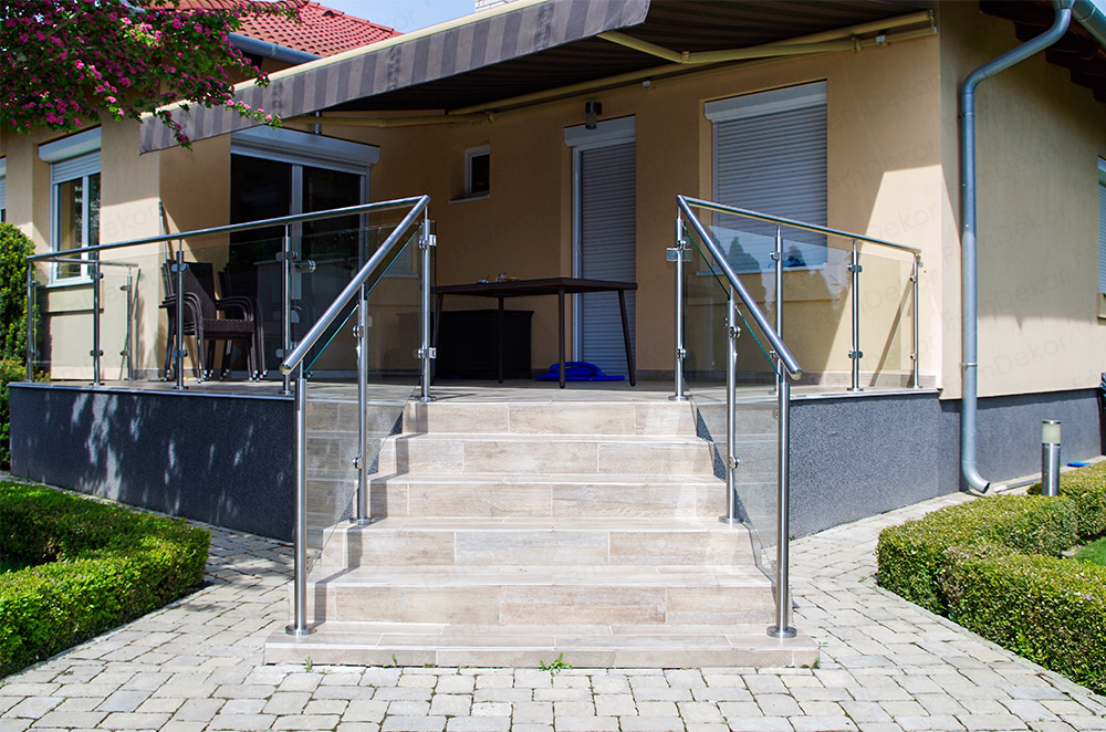 rozsdamentes korlat szabadteri